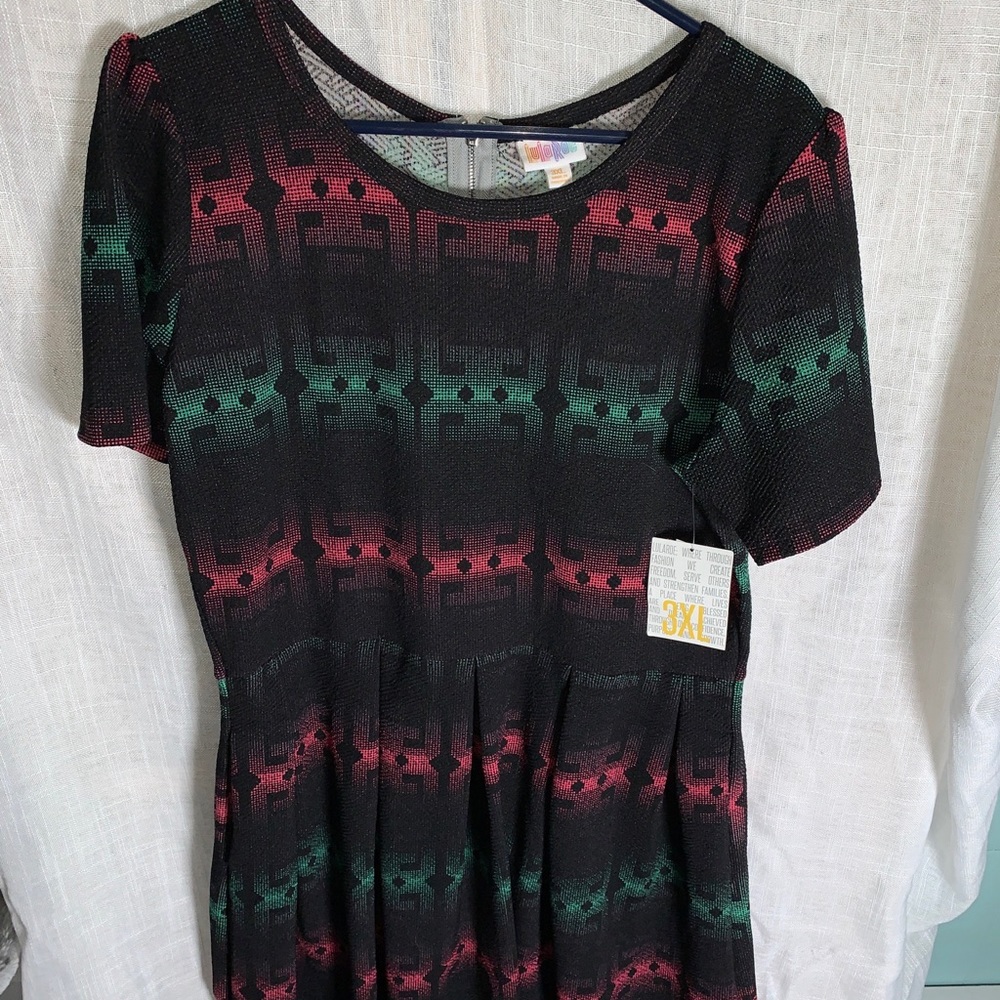 Size 3XL LulaRoe short sleeved dress, NWT.